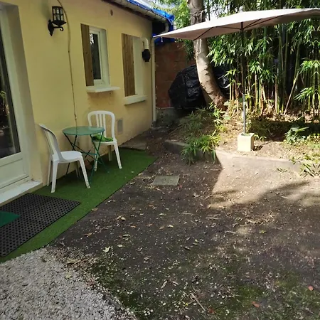 Charmante Petite Maison A 15 Min De Paris Daire *