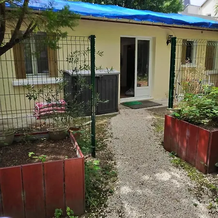 Charmante Petite Maison A 15 Min De Paris Daire Villemomble